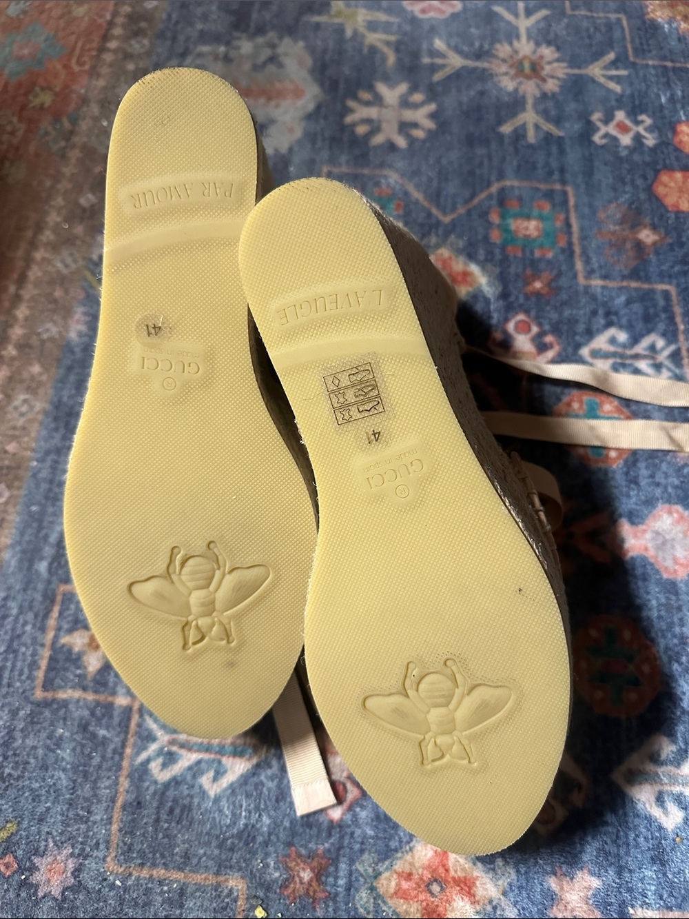 Authentic Gucci - Picture 13 of 14